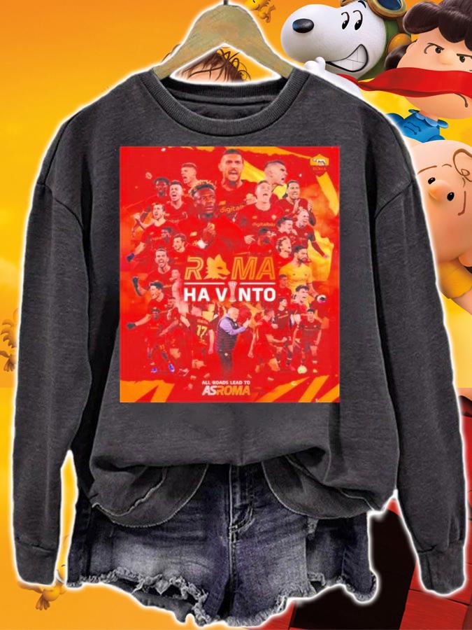 AS Roma Team All Roads Lead To Roma Ha Vinto Champions 2022 Shirt t-shirt