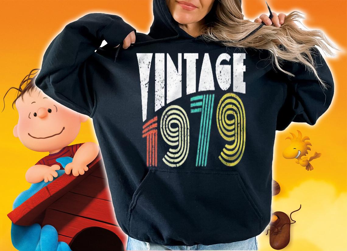 42Nd Birthday Gift Vintage 1979 Classic Men Women Retro Shirt t-shirt