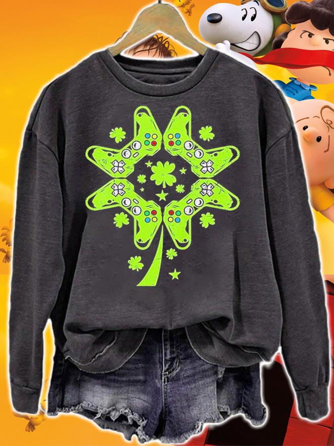 Video Game Gamer Shamrock St Patrick's Day T-Shirt t-shirt
