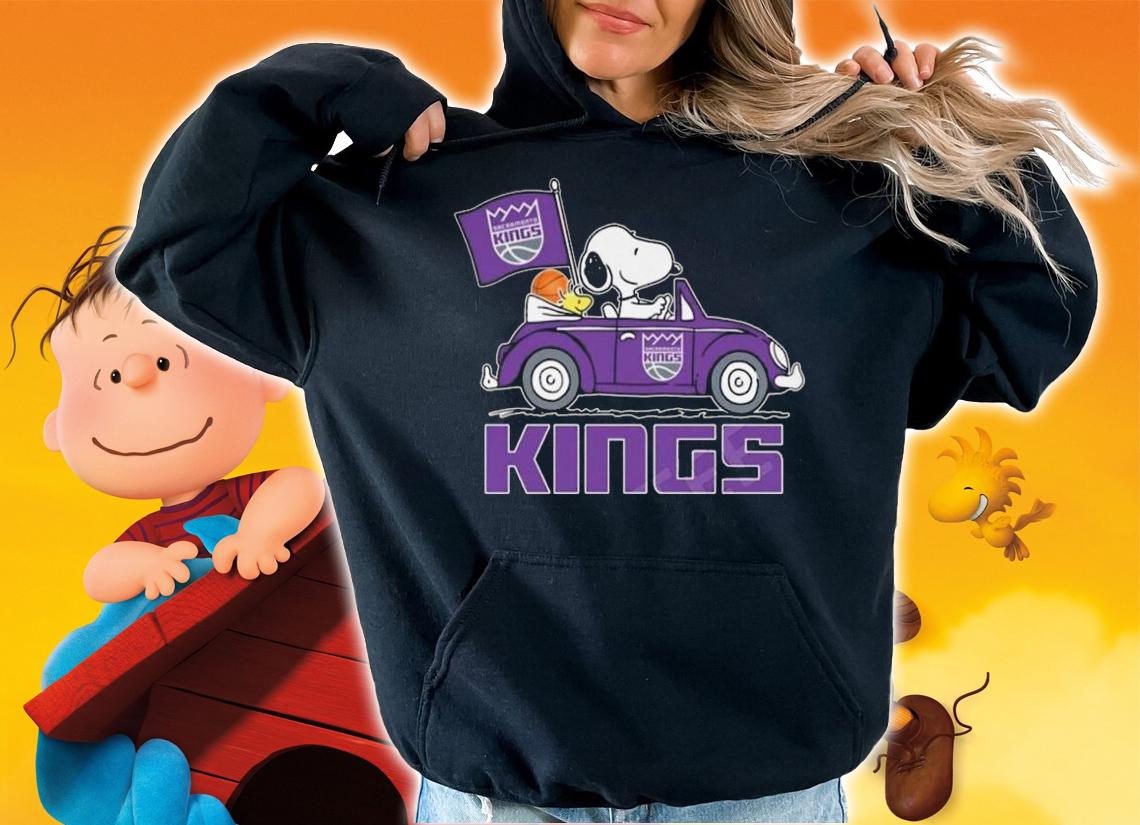 Kings Snoopy And Woodstock Driving Car Sacramento Kings Flag t-shirt hoodie