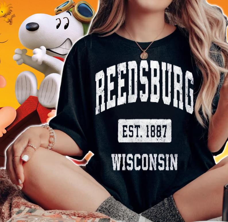 Reedsburg Wisconsin Wi Vintage Sports Established Design Shirt woman shirt