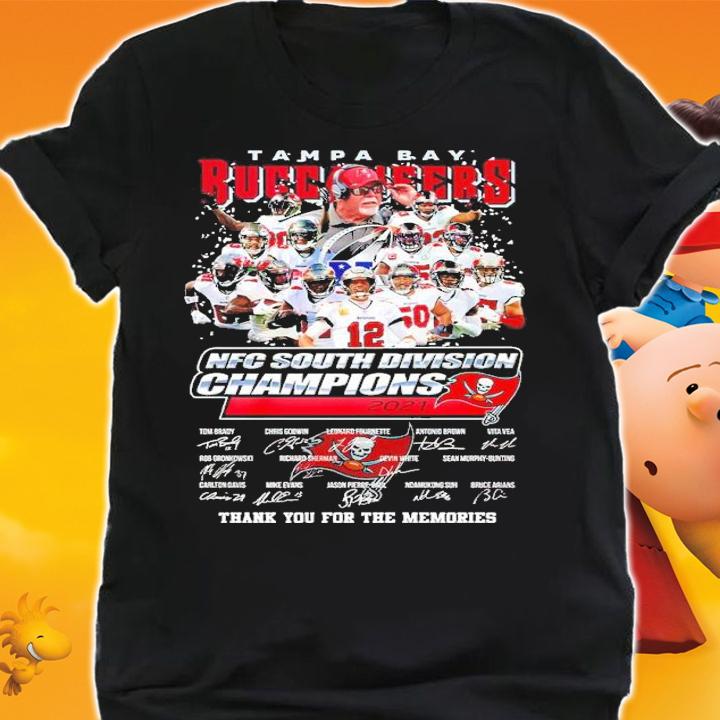 Tampa Bay Buccaneers NFC South Division Champions 2021 signatures shirt