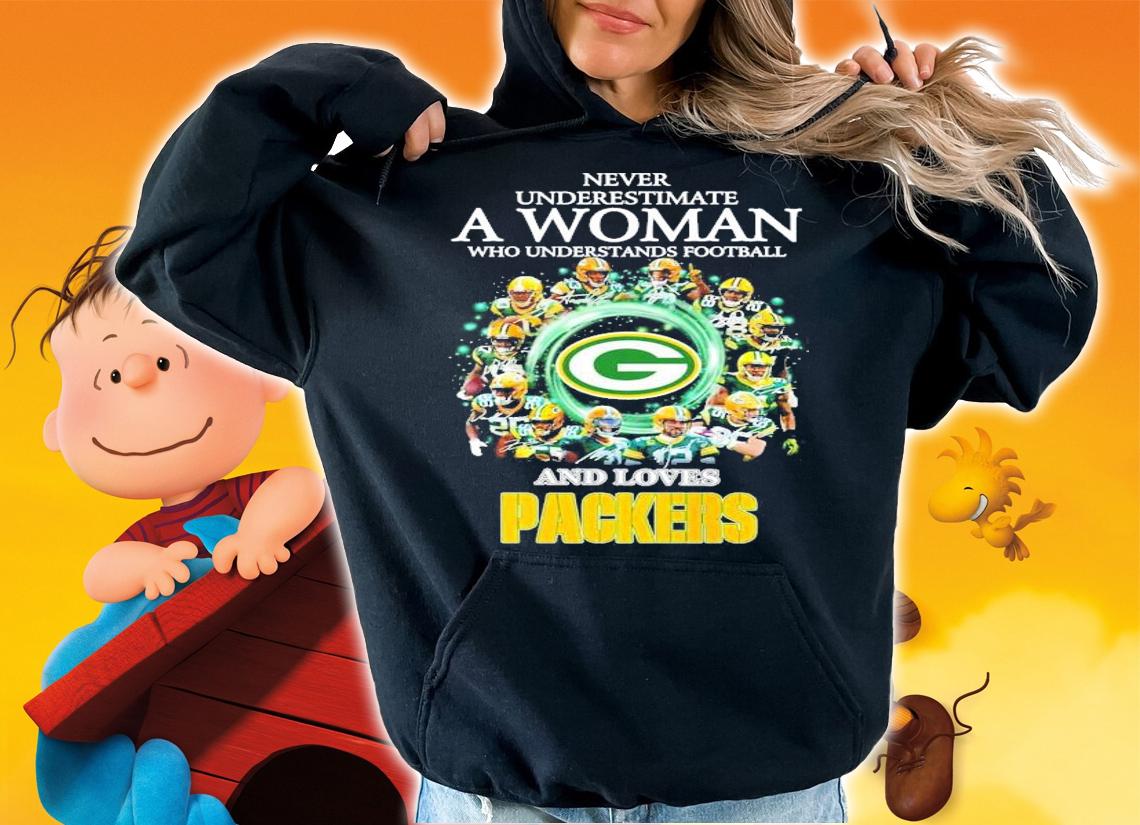 Green Bay Packers never understimate a woman who understands football and love shirt